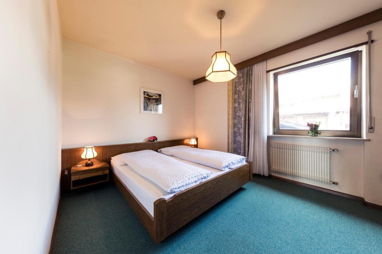Feyerlin Rooms Lana Exterior foto